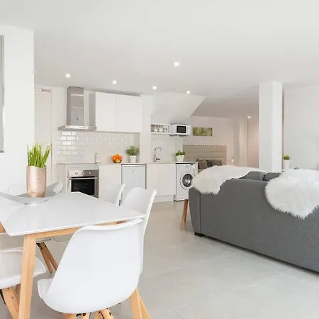 Lily's Casa Benijófar